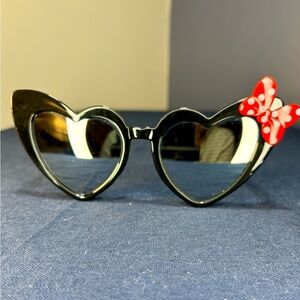 Disney Minnie Mouse Black Heart-Shaped Sunglasses with Red Bow